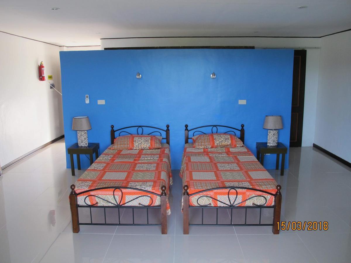 Cabilao Sunset Dive & Beach Resort Loon Extérieur photo