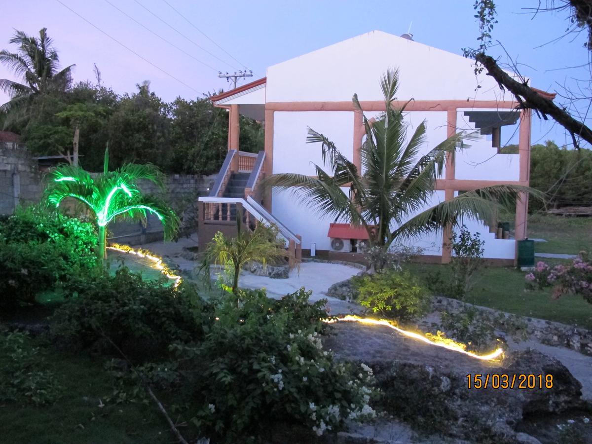 Cabilao Sunset Dive & Beach Resort Loon Extérieur photo
